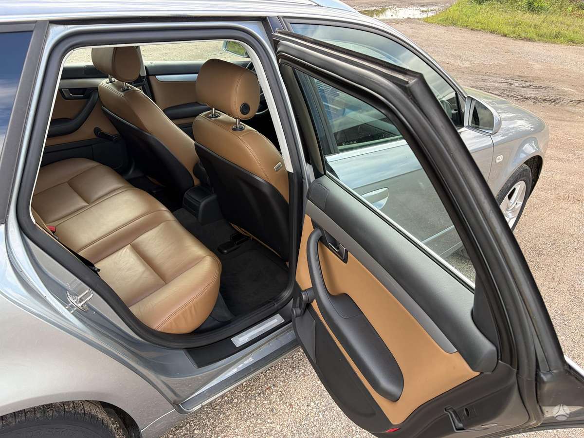 Audi A4 2007 — photo 9