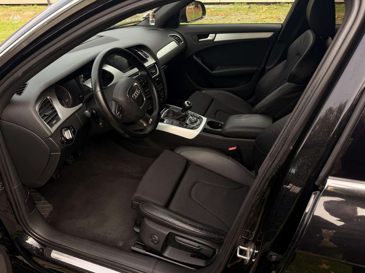 Audi A4 2009 — photo 8