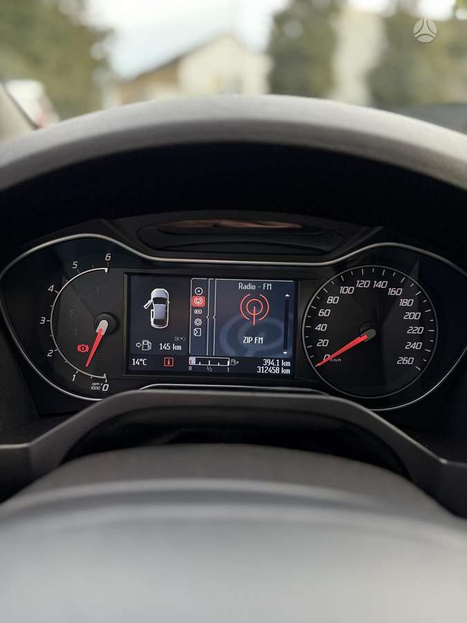Ford S-MAX 2012 — photo 13