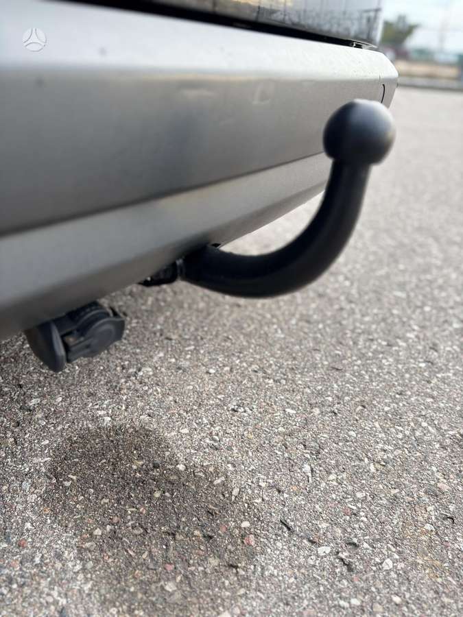 Ford S-MAX 2012 — photo 19