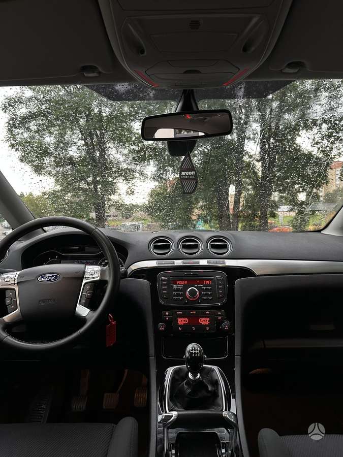 Ford S-MAX 2012 — photo 22