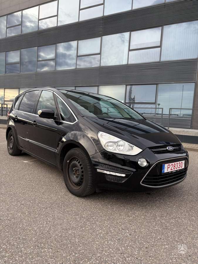Ford S-MAX 2012 — interior