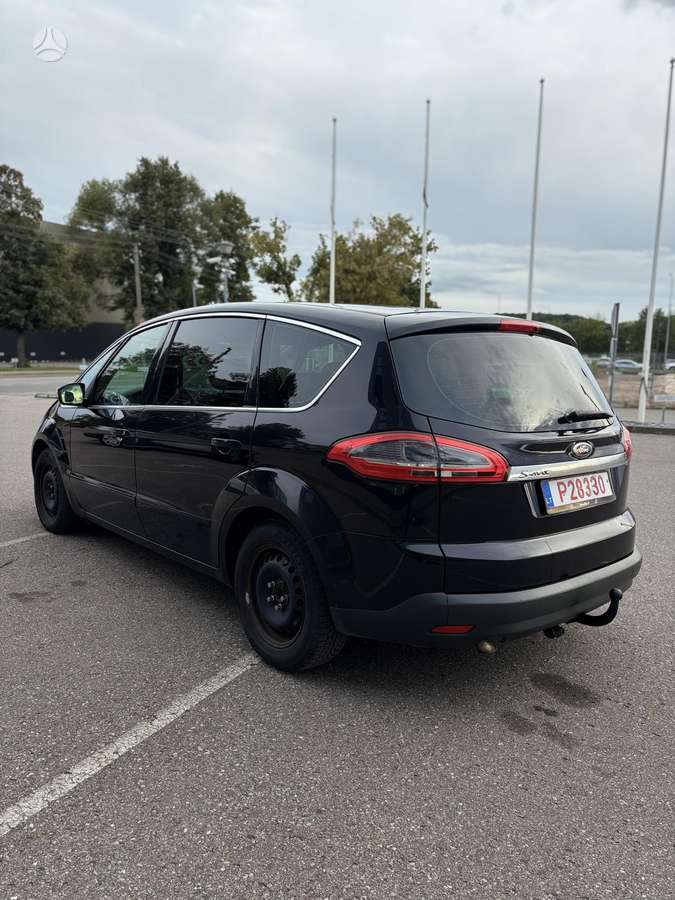 Ford S-MAX 2012 — photo 8