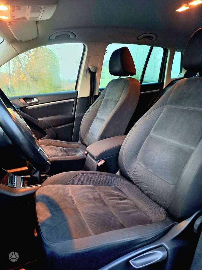 Volkswagen Tiguan 2012 — photo 14