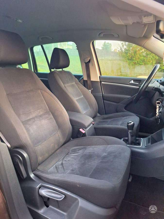 Volkswagen Tiguan 2012 — photo 15