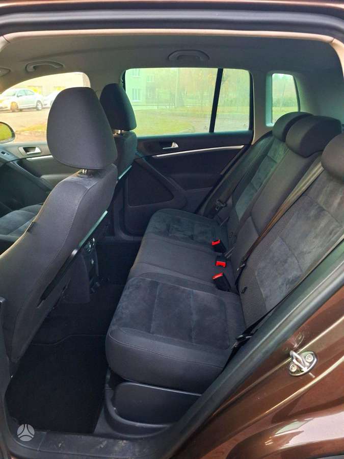 Volkswagen Tiguan 2012 — photo 18