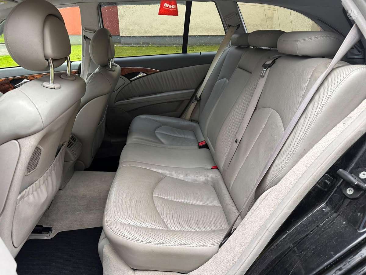 Mercedes-Benz E270 2005 — photo 10