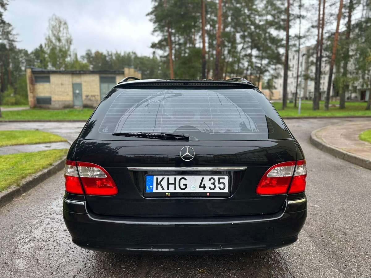 Mercedes-Benz E270 2005 — photo 8