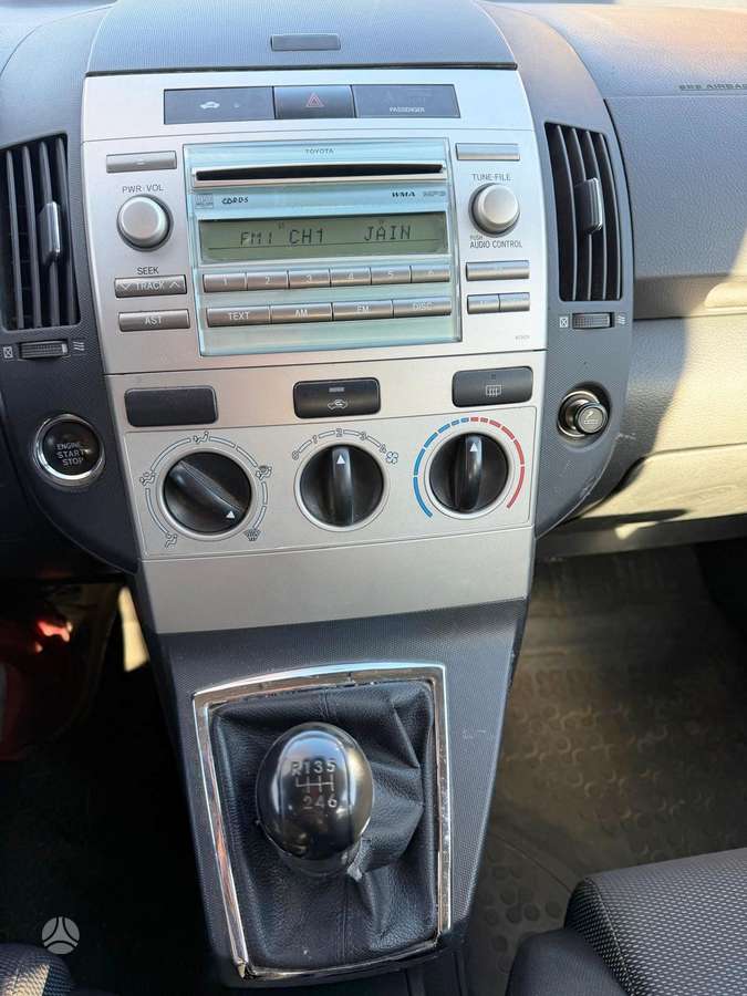 Toyota Corolla 2008 — photo 8