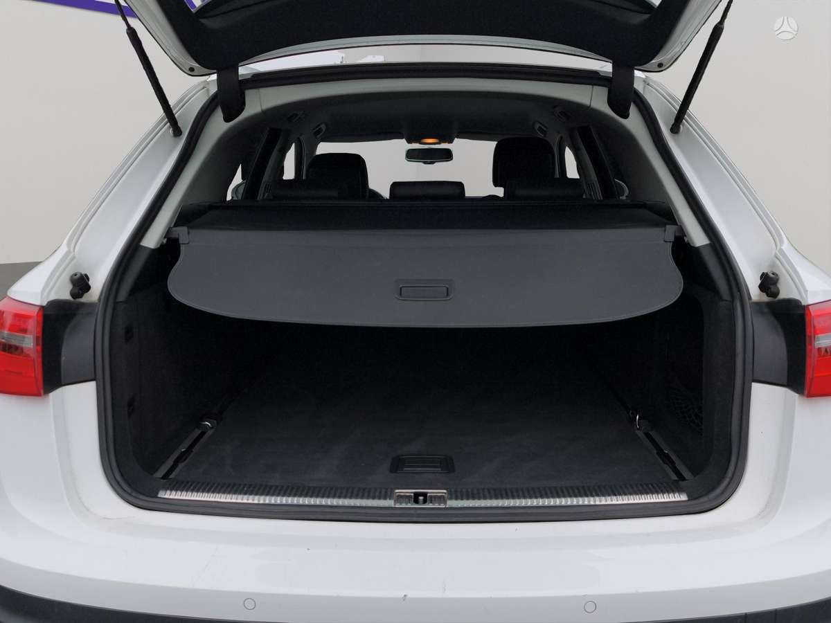Audi A6 2012 — photo 10