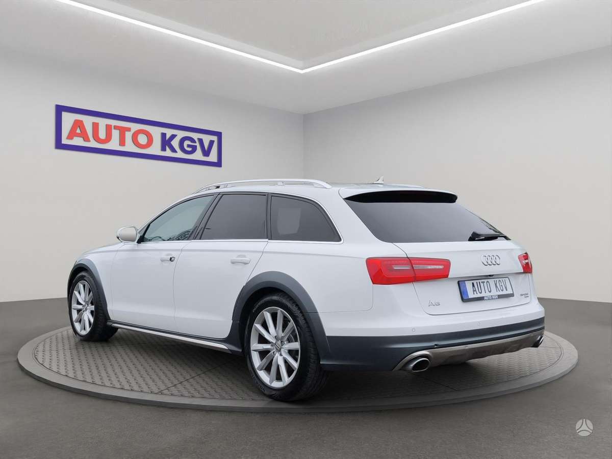 Audi A6 2012 — rear view