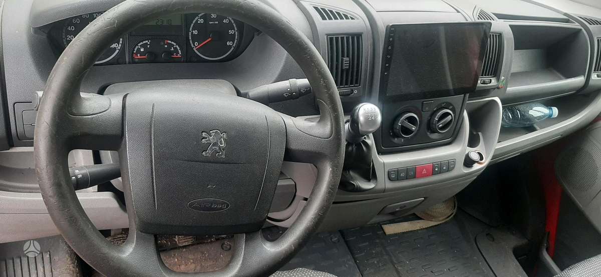 Peugeot Boxer 2010 — photo 5