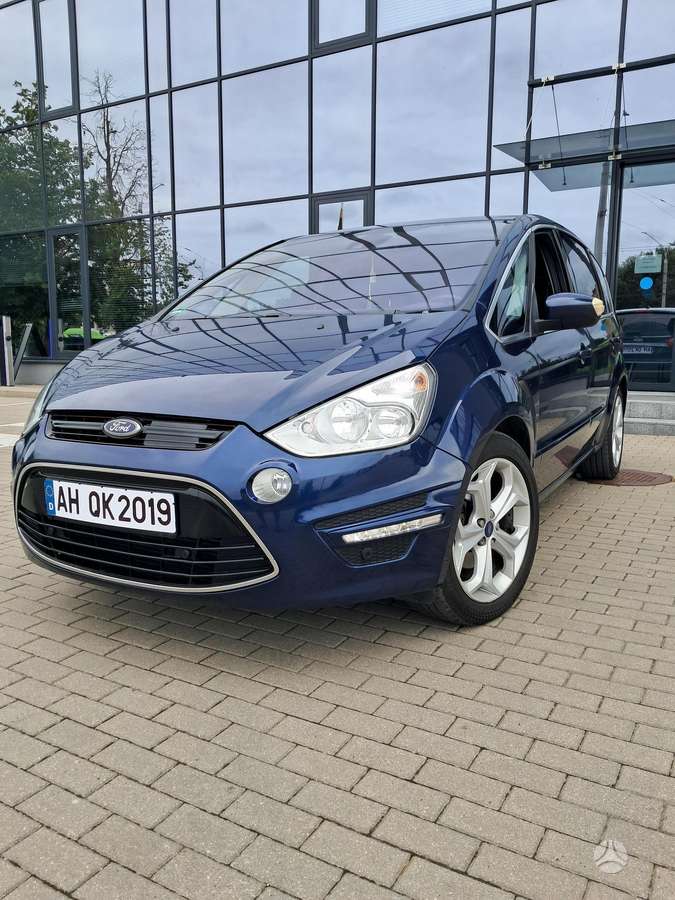 Ford S-MAX 2012 — салон
