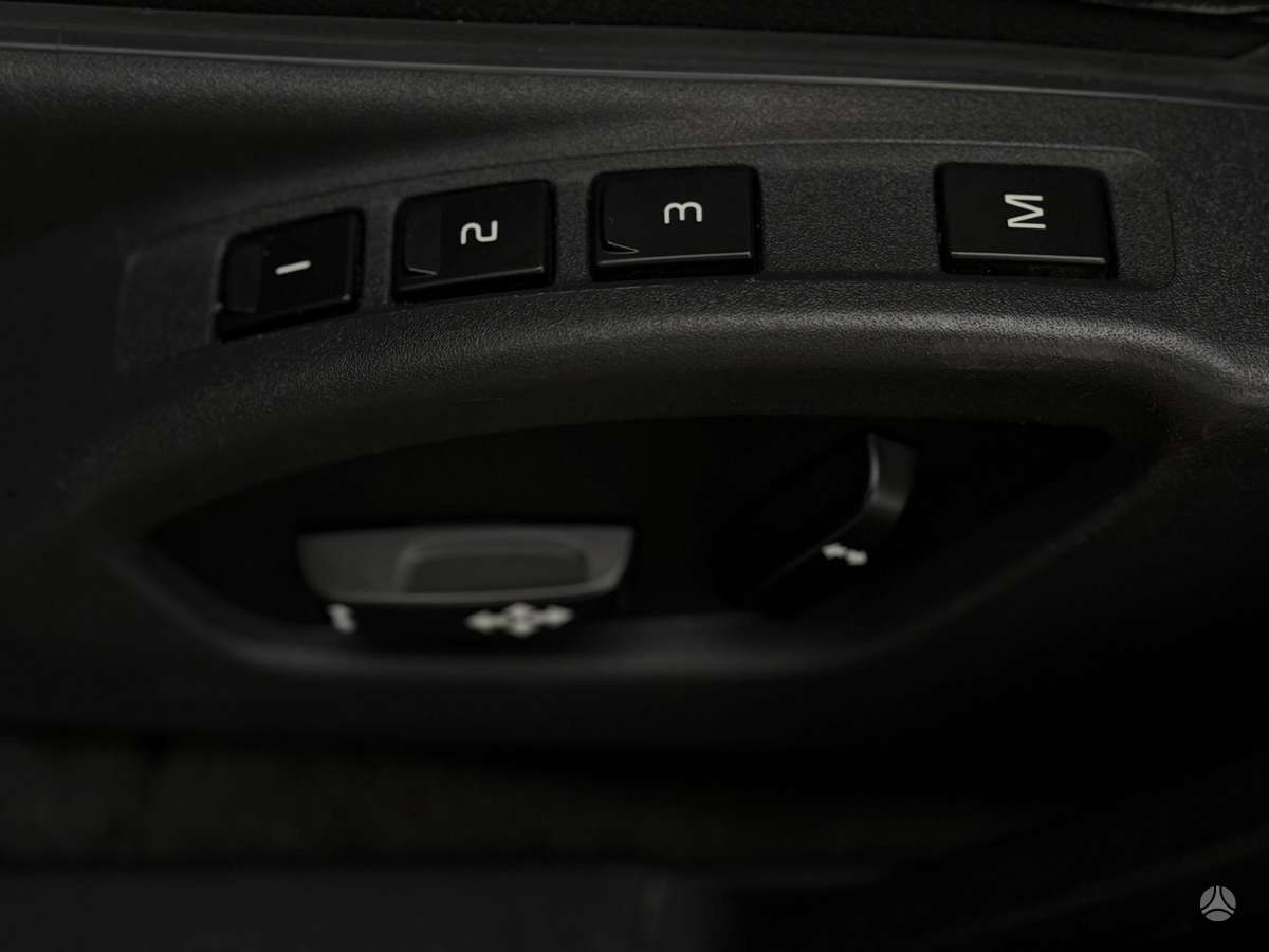 Volvo V60 2012 — photo 19