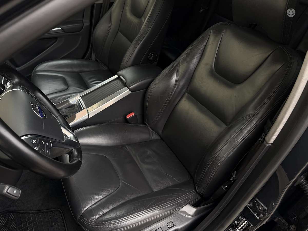 Volvo V60 2012 — photo 26