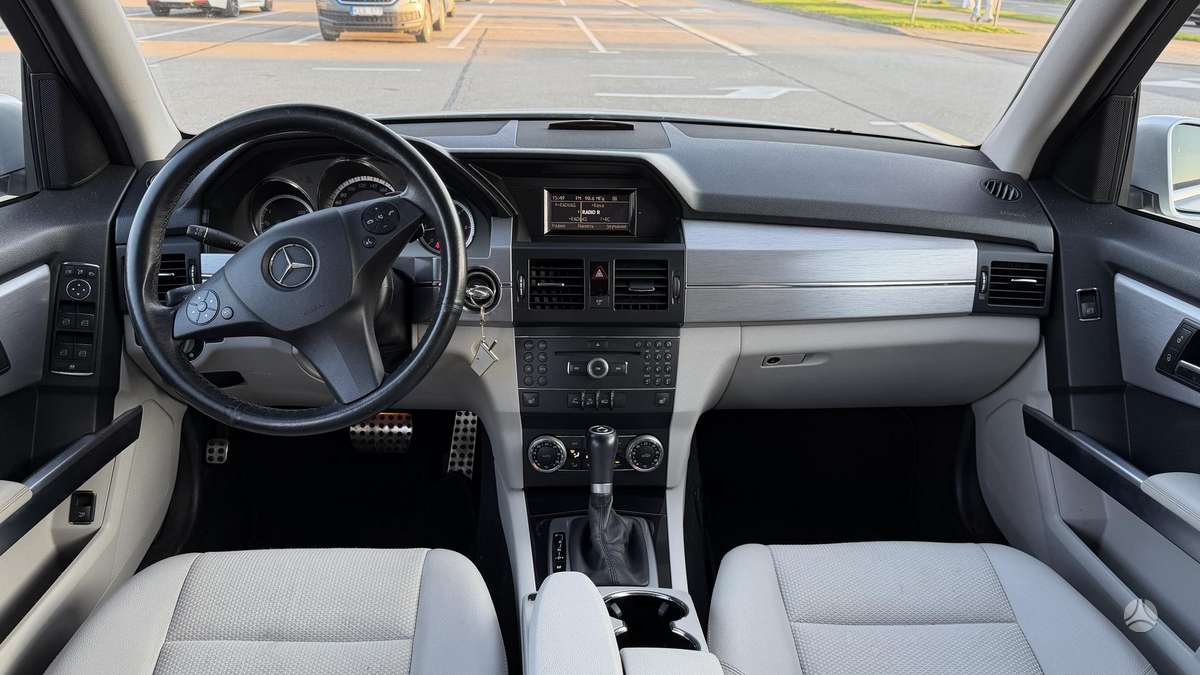 Mercedes-Benz GLK220 2009 — photo 8