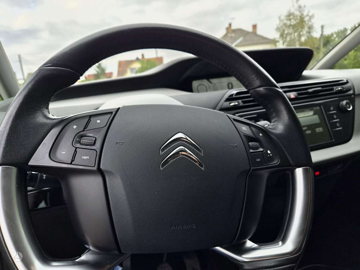 Citroen C4 2015 — photo 10
