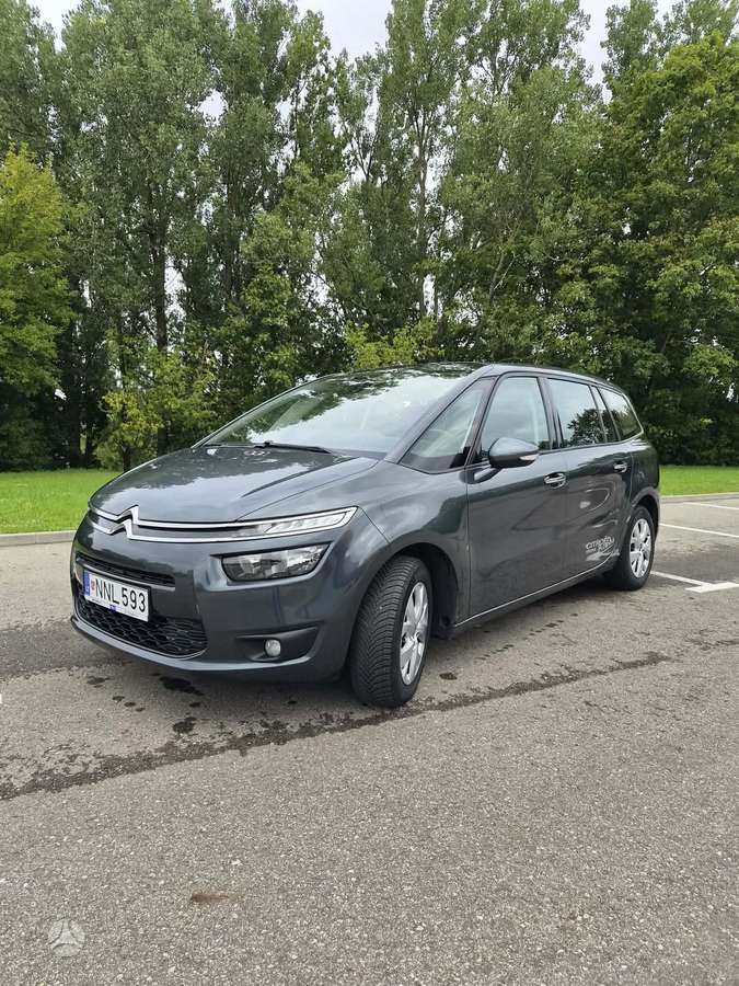 Citroen C4 2015 — rear view