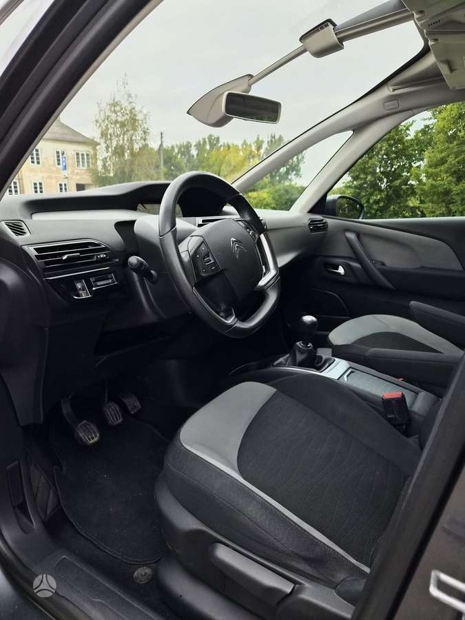 Citroen C4 2015 — photo 8