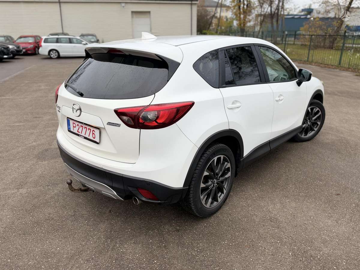 Mazda CX-5 2015 — rear view