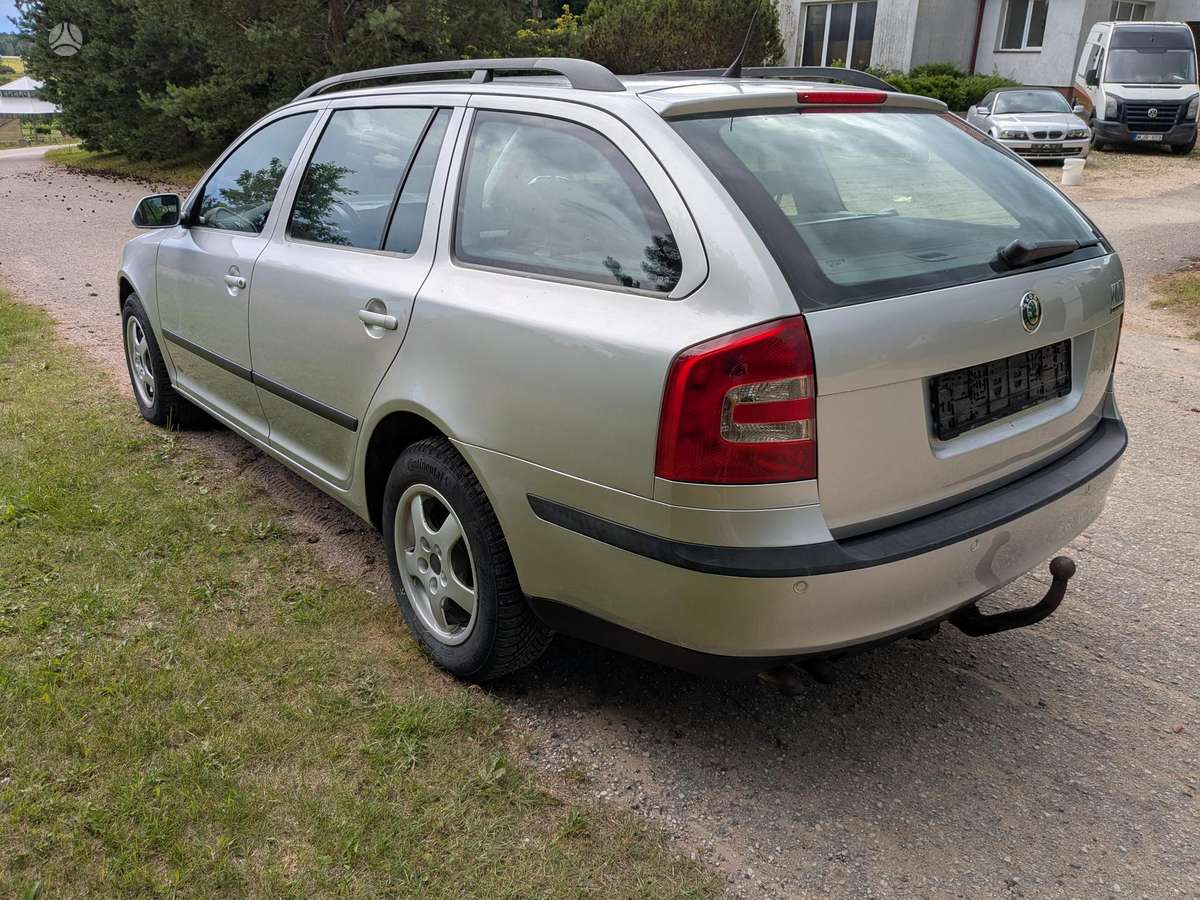 Skoda Octavia 2005 — двигун 1896 cm³, 105 HP (77kW)