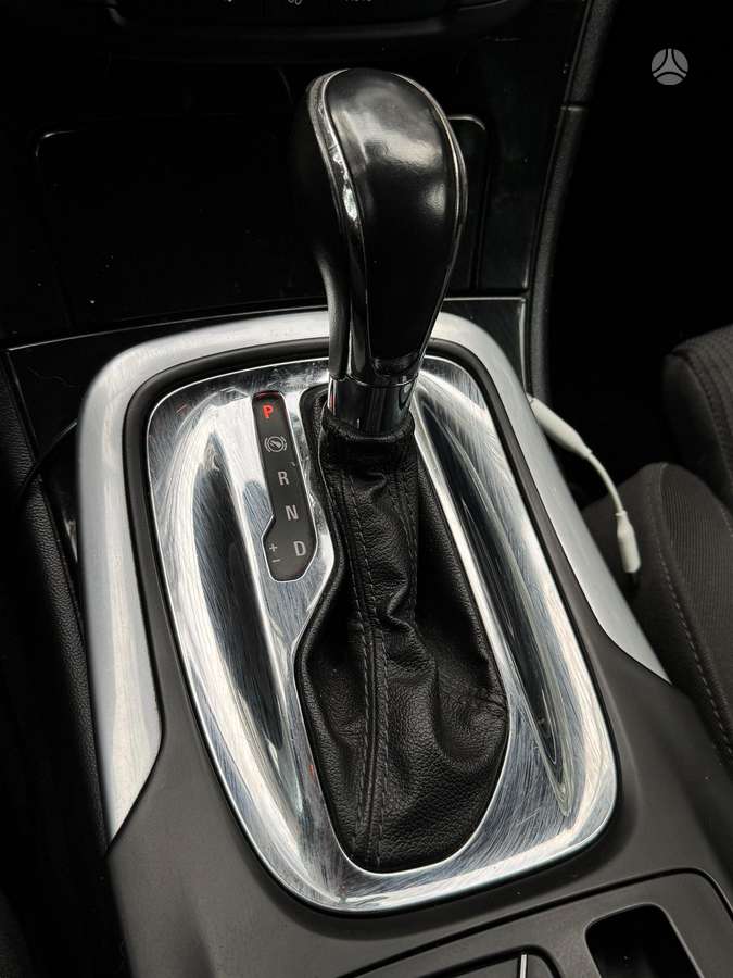 Opel Insignia 2009 — фото 10