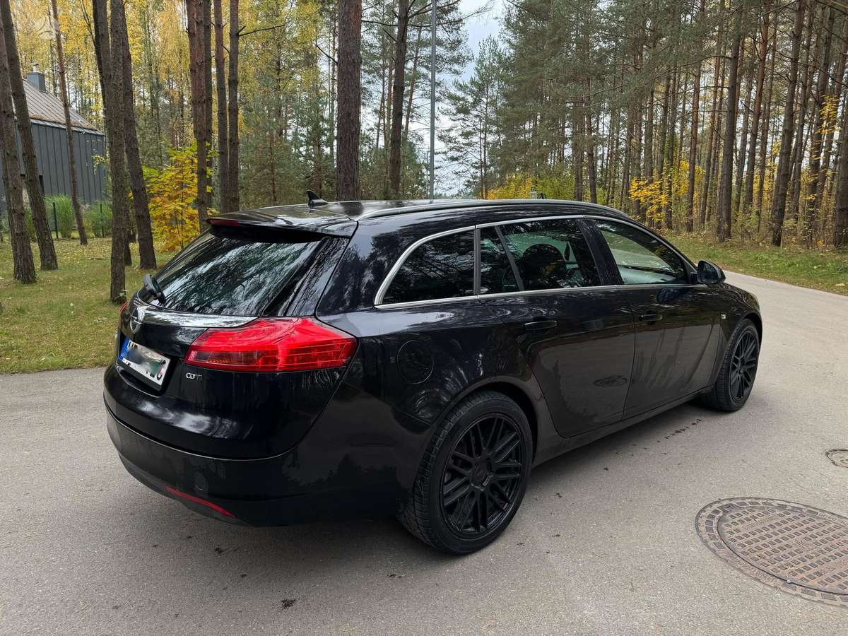 Opel Insignia 2009 — двигун 2000 cm³, 160 HP (118kW)