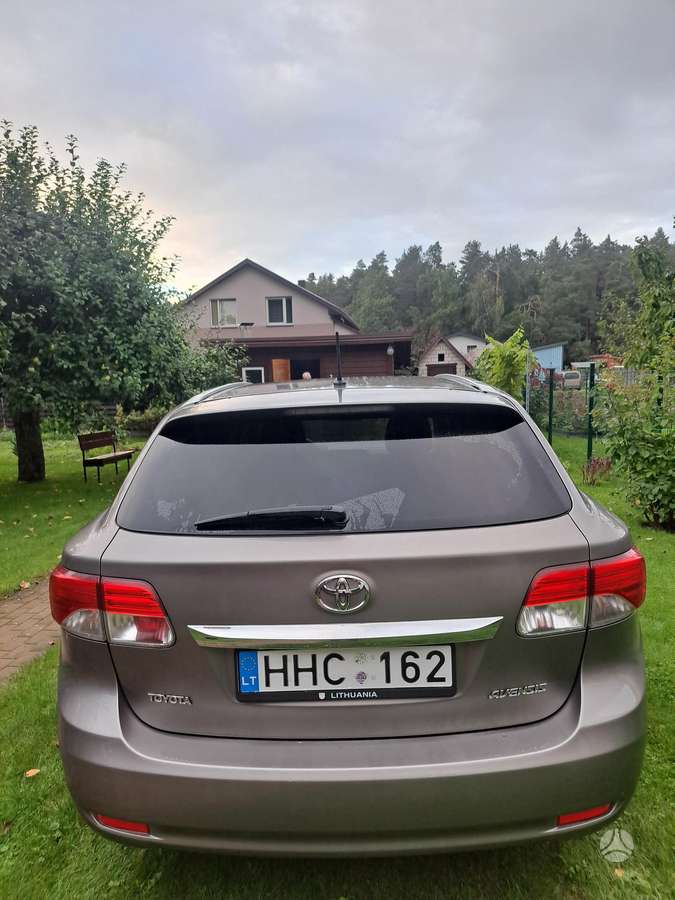 Toyota Avensis 2014 — photo 5