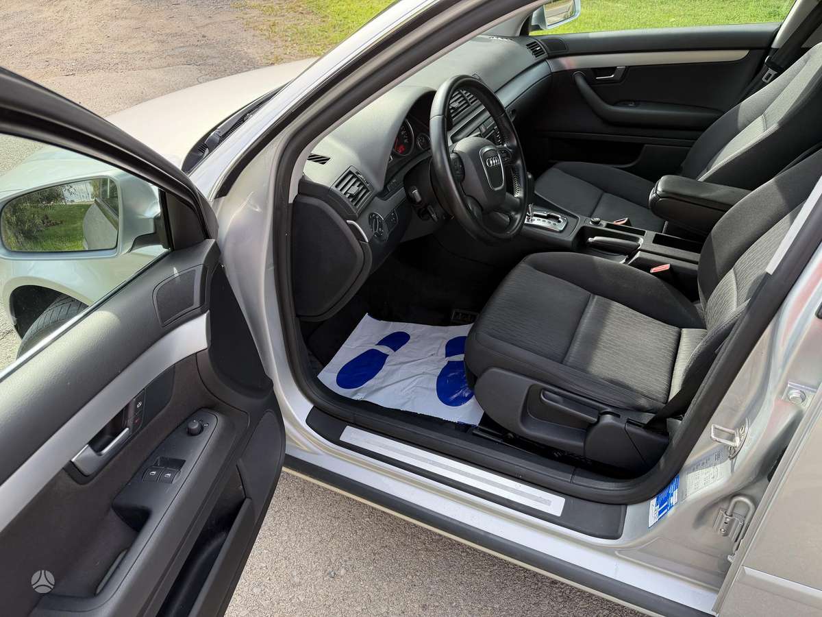Audi A4 2007 — photo 11