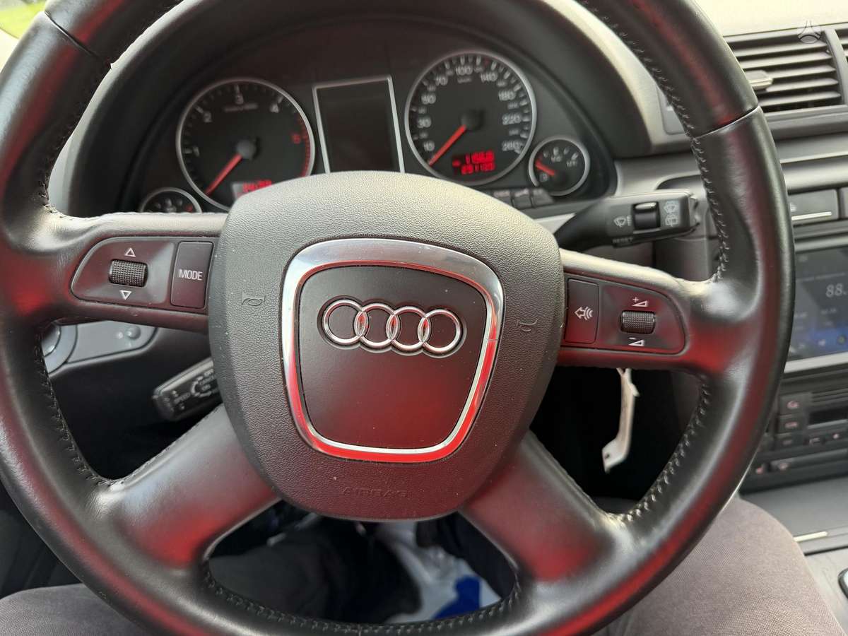 Audi A4 2007 — photo 17