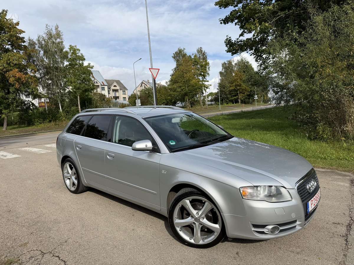 Audi A4 2007 — rear view