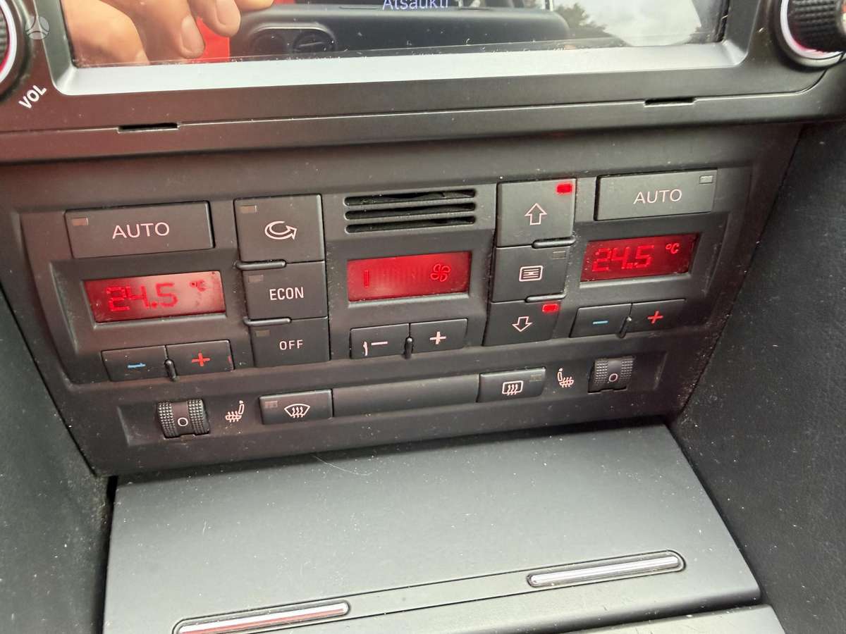 Audi A4 2007 — photo 21