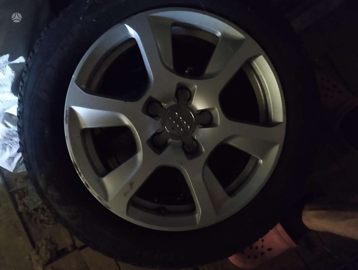 Audi A4 2011 — photo 13