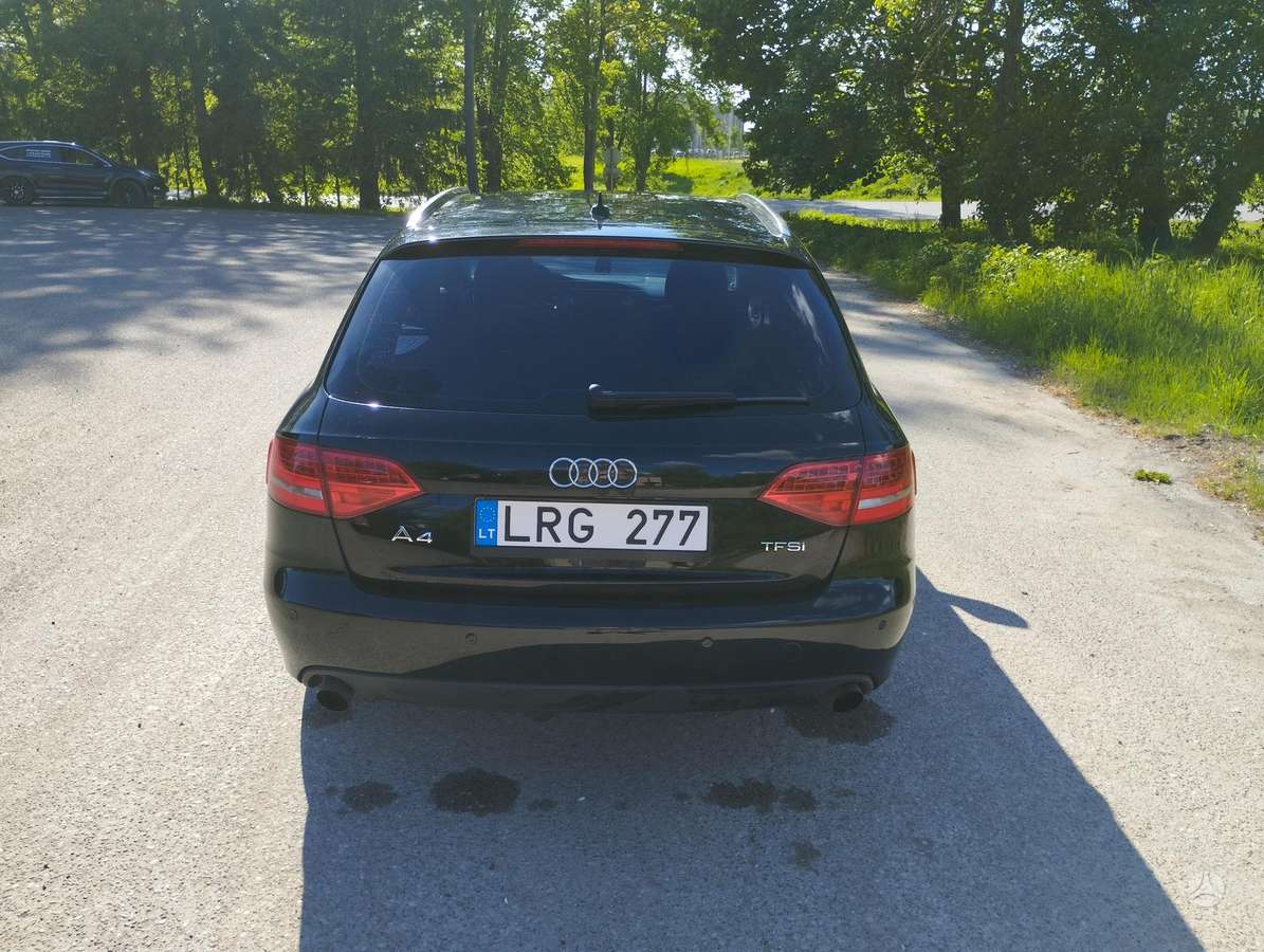 Audi A4 2011 — photo 5