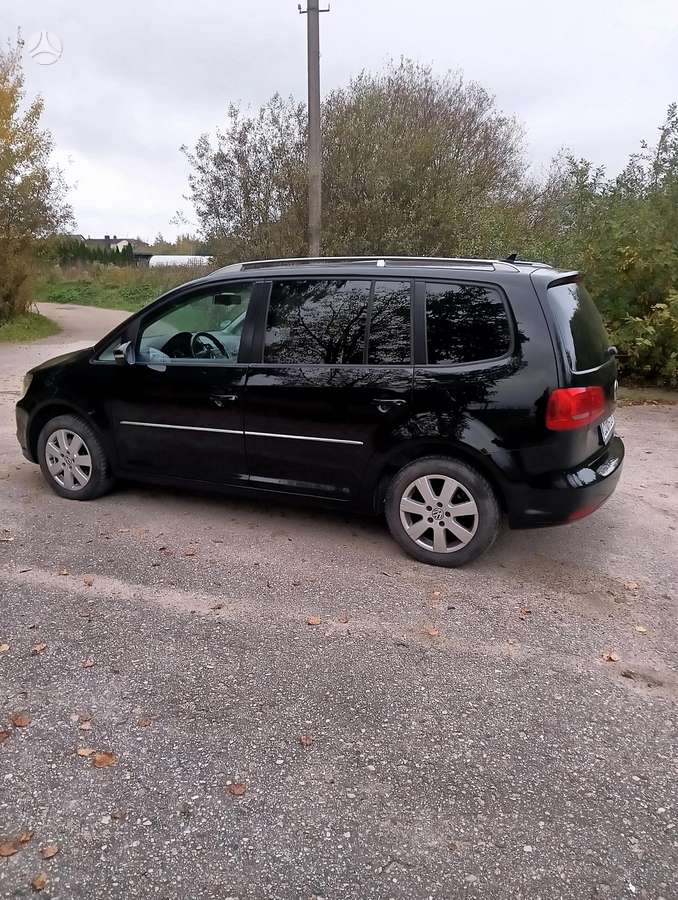 Volkswagen Touran 2011 — photo 7