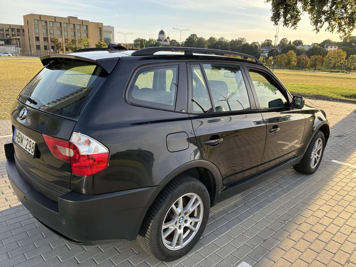 BMW X3 2005 — rear view