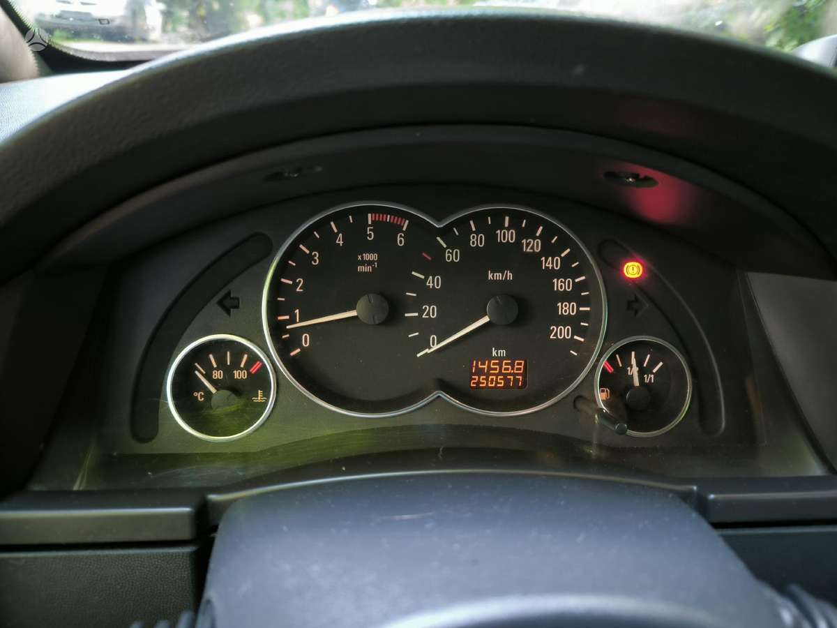 Opel Meriva 2004 — photo 9