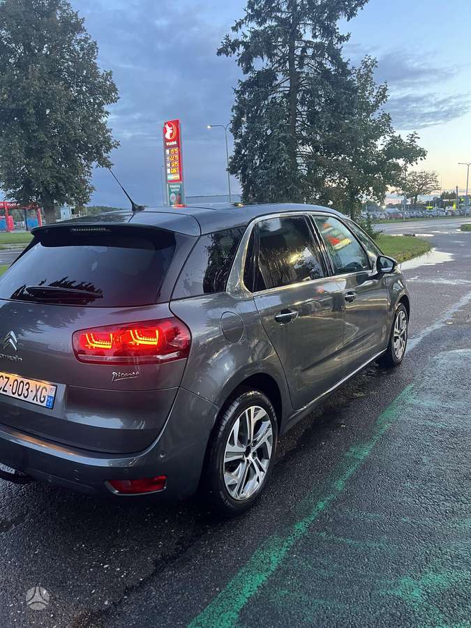 Citroen C4 2013 — двигун 1598 cm³, 156 HP (115kW)