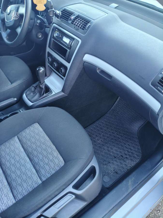 Skoda Octavia 2009 — photo 10