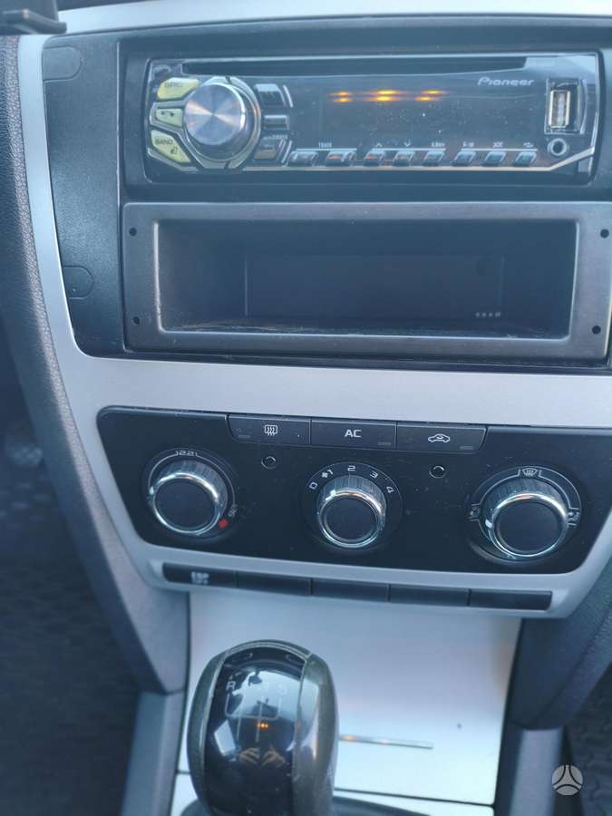 Skoda Octavia 2009 — photo 11