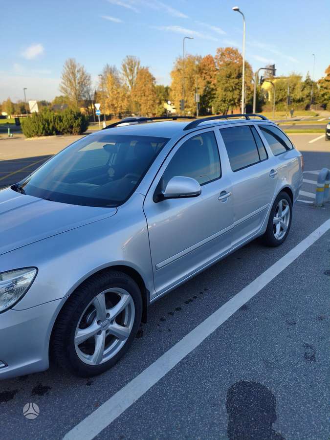 Skoda Octavia 2009 — engine 1896 cm³, 105 HP (77kW)