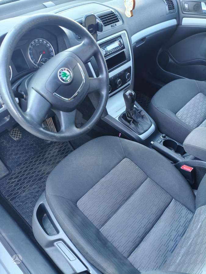 Skoda Octavia 2009 — photo 9