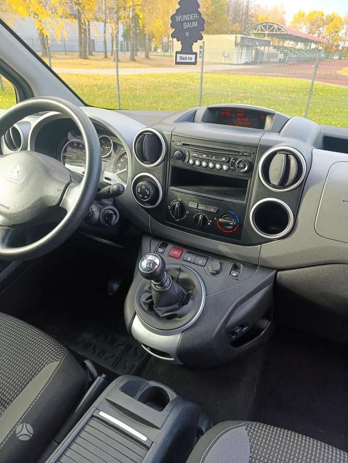 Peugeot Partner 2015 — photo 14