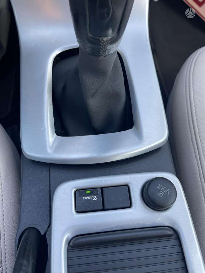 Volvo V50 2012 — photo 21