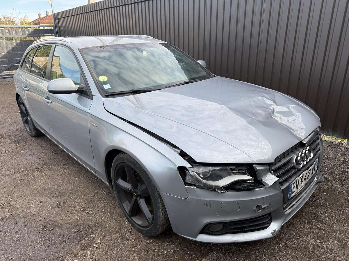 Audi A4 2011 — photo 6