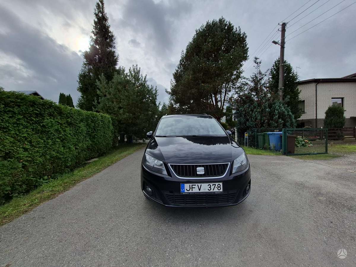 Seat Alhambra 2012 — вигляд ззаду