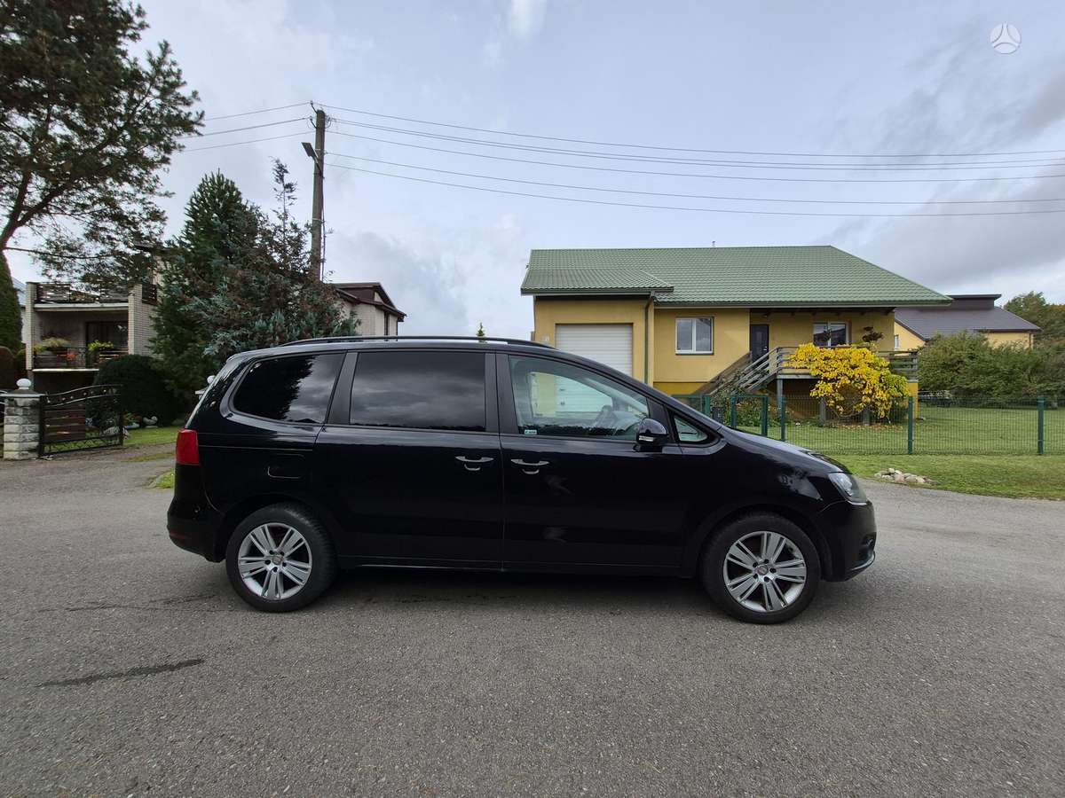 Seat Alhambra 2012 — салон