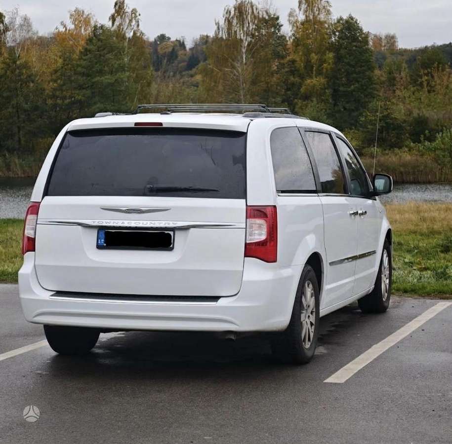 Chrysler Town 2014 — interior