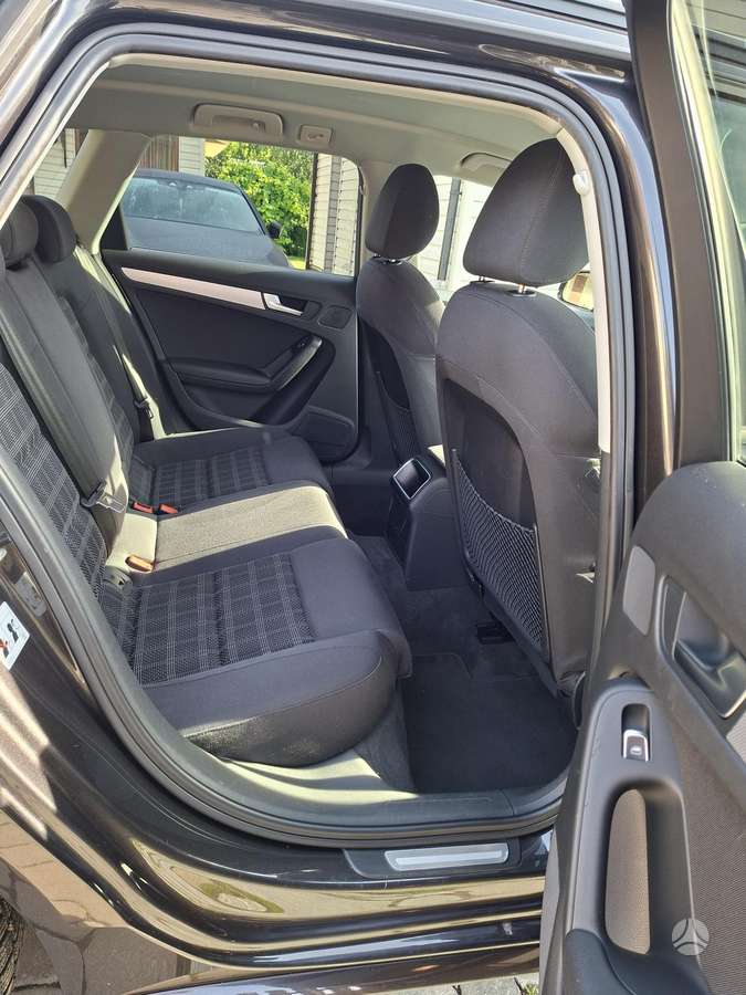 Audi A4 2013 — photo 11