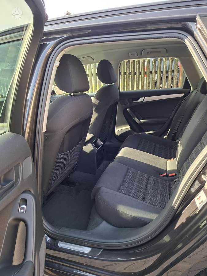 Audi A4 2013 — photo 8